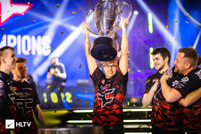 DK战队中单选手ShowMaker达成LCK联赛1300杀，排名LCK历史击杀榜第14位